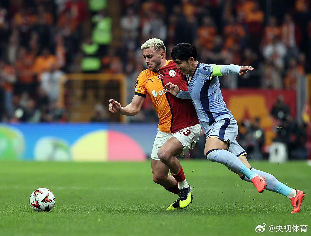 九游娱乐登录-关于赛地聚焦——欧超杯赛后热度飙升,纽约尼克斯外线爆发,球迷炸锅,更衣室氛围转暖的信息