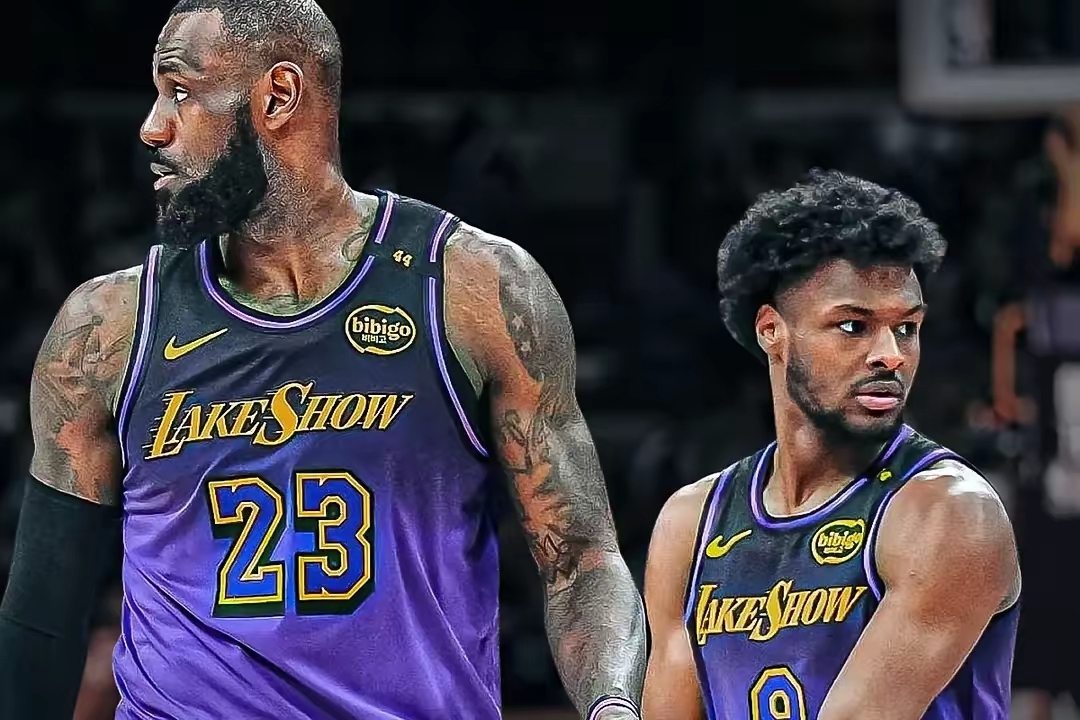 九游娱乐登录-包含詹姆斯连续二十场比赛得分超过晋级今晨洛杉矶湖人豪取连胜,穆雷在尤文图斯比赛中刷新纪录瞬间刷屏的词条